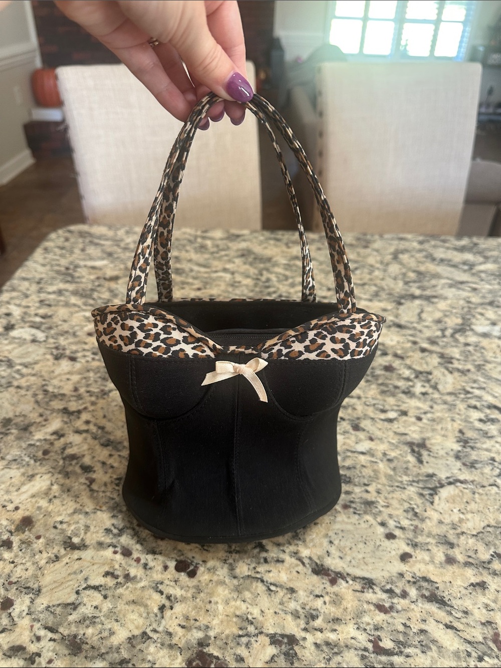 Bustier purse